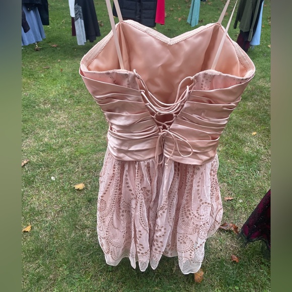 Prom dress - Picture 2 of 2